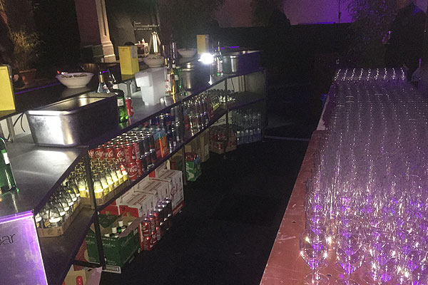 Portable bar hire for events